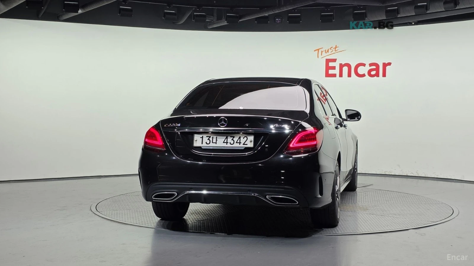 Mercedes-Benz C 220 4MATIC AMG* КОЖА* НАВИ* ПАНО, снимка 4 - Автомобили и джипове - 55413251