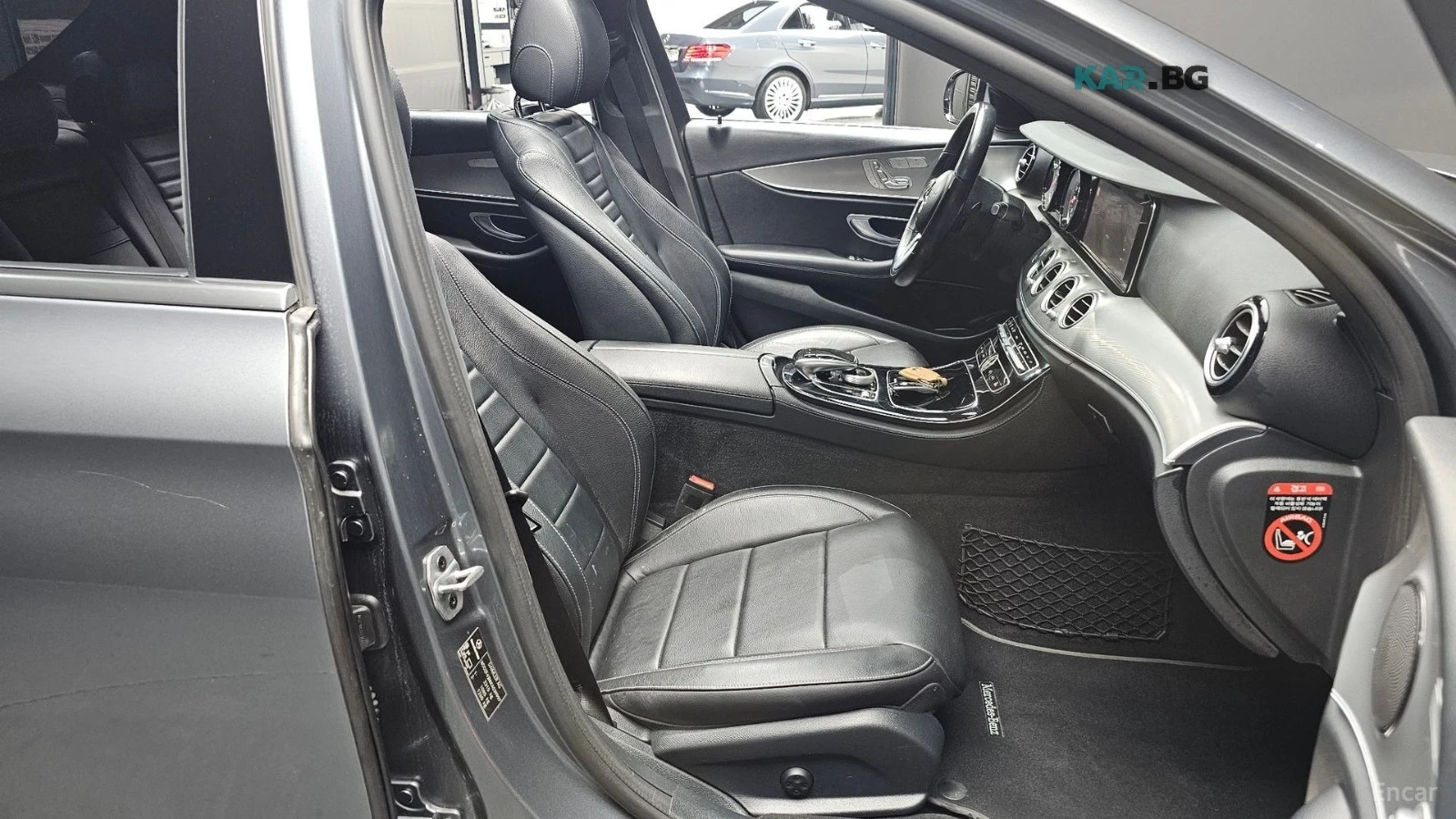 Mercedes-Benz E 300 Avangarde* КОЖА* НАВИ* ПАНО* АВТОКРЕДИТ, снимка 8 - Автомобили и джипове - 55705238