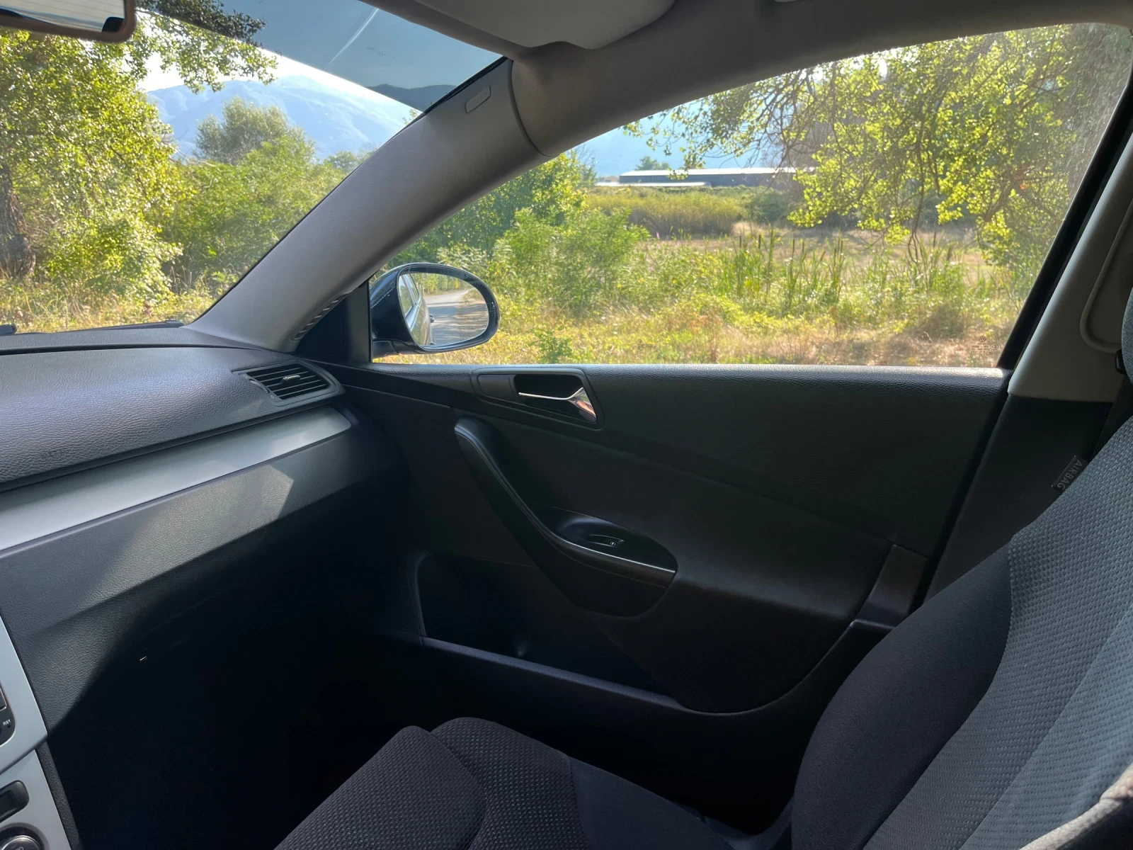 VW Passat, снимка 15 - Автомобили и джипове - 55743872