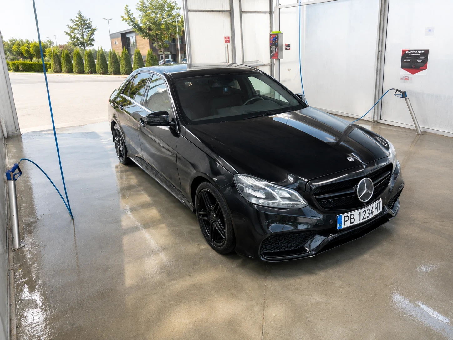 Mercedes-Benz E 200 Amg line, снимка 2 - Автомобили и джипове - 55836587