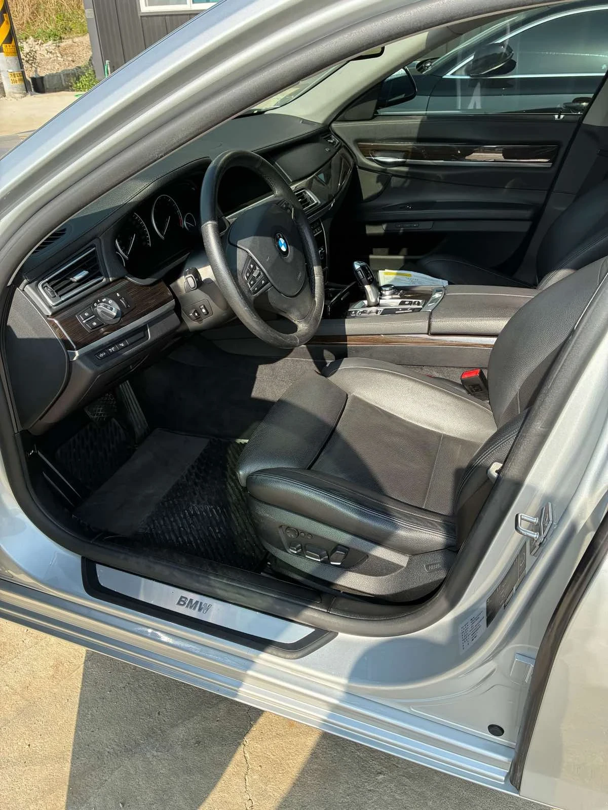 BMW 730 LD, снимка 2 - Автомобили и джипове - 56301305