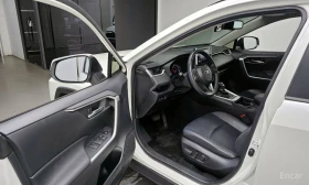 Toyota Rav4 КОЖА* 4 ПОДГРЕВА* ПАНОРАМА* ДВА КЛЮЧА, снимка 10