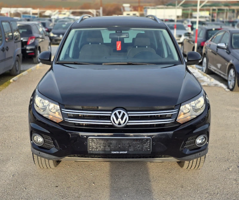 VW Tiguan 2.0TDI 4MOTION 140K /Пълна сервизна история/, снимка 2 - Автомобили и джипове - 49236086