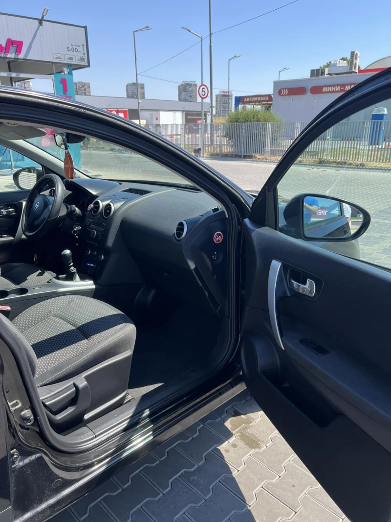 Nissan Qashqai 1.5 DCI, снимка 7 - Автомобили и джипове - 51989320