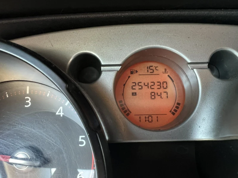 Nissan Qashqai 1.5 DCI, снимка 16 - Автомобили и джипове - 51989320