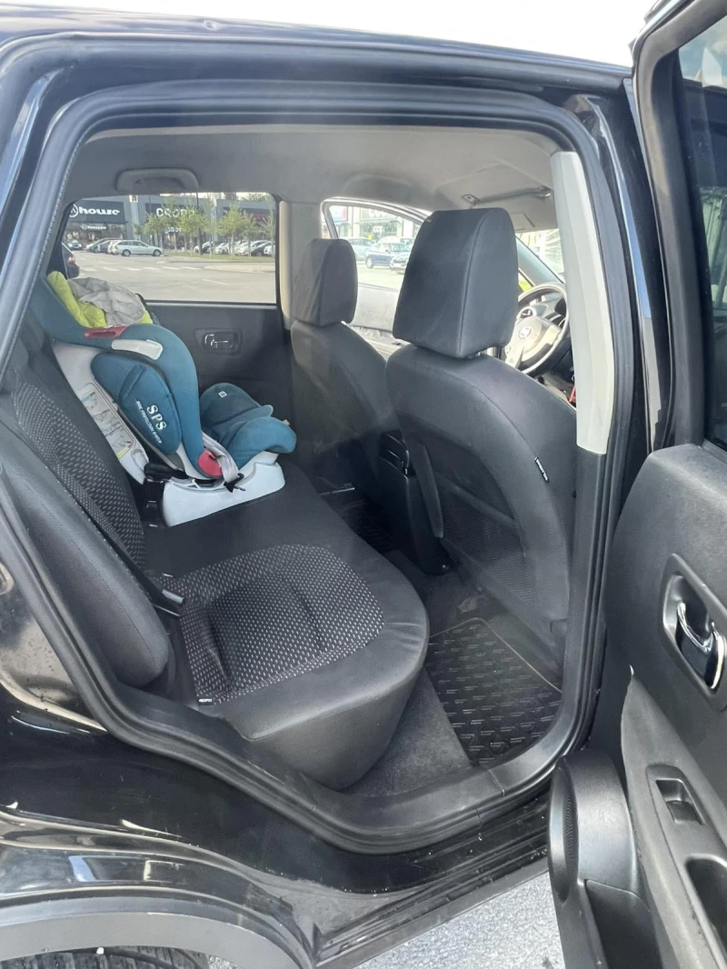 Nissan Qashqai 1.5 DCI, снимка 13 - Автомобили и джипове - 51989320