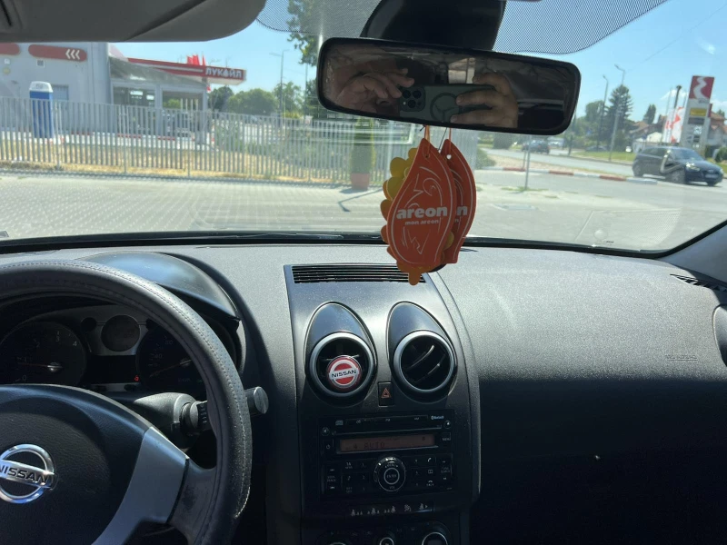 Nissan Qashqai 1.5 DCI, снимка 10 - Автомобили и джипове - 51989320