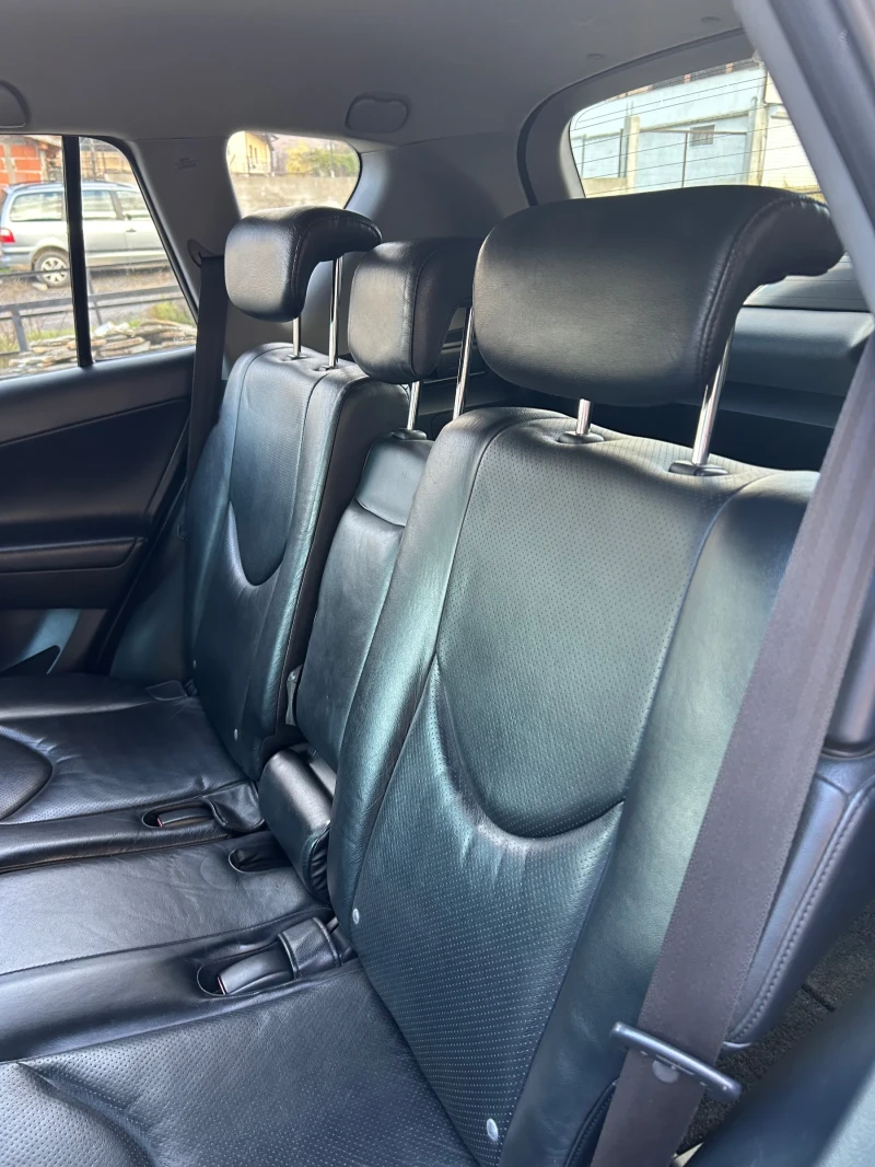 Toyota Rav4, снимка 8 - Автомобили и джипове - 52382250