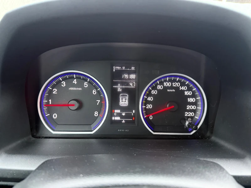 Honda Cr-v 2.0i. 4х4 AWD Швейцария, снимка 12 - Автомобили и джипове - 53209068