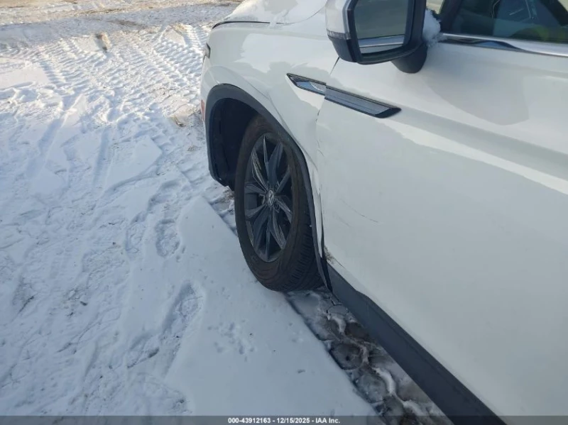 VW Tiguan 2l Volkswagen 2.0T Se/2.0T Wolfsburg Edition, снимка 7 - Автомобили и джипове - 53442931