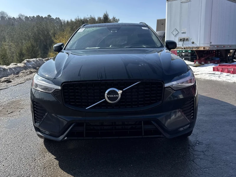 Volvo XC60 R-Design/ CARFAX/ПОДГРЕВИ/LED/PANO/NAVI, снимка 2 - Автомобили и джипове - 53525713