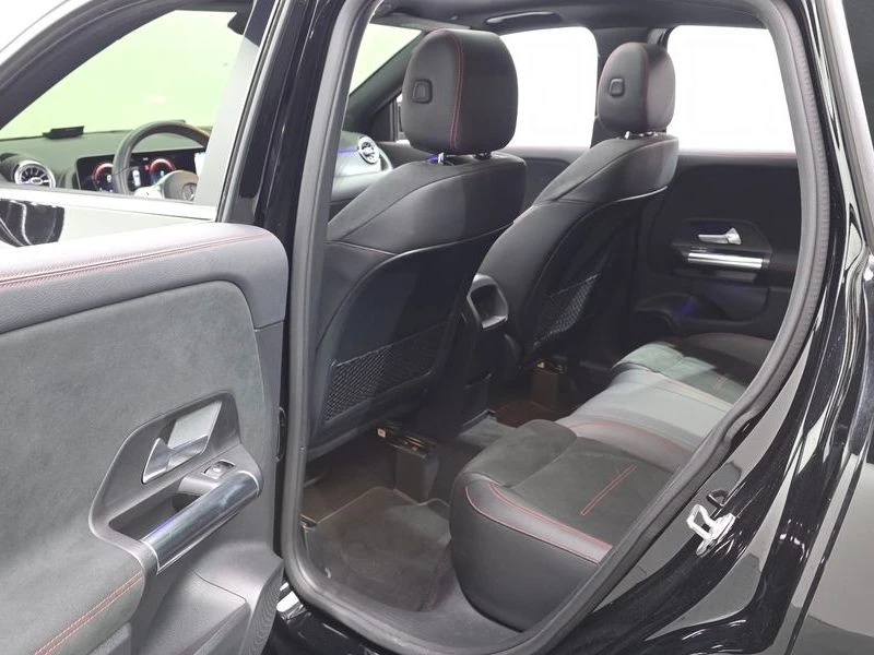 Mercedes-Benz GLA GLA250 4MATIC| 224к.с.| ВКЛ.ТЕХНОТЕСТ, снимка 11 - Автомобили и джипове - 55172378