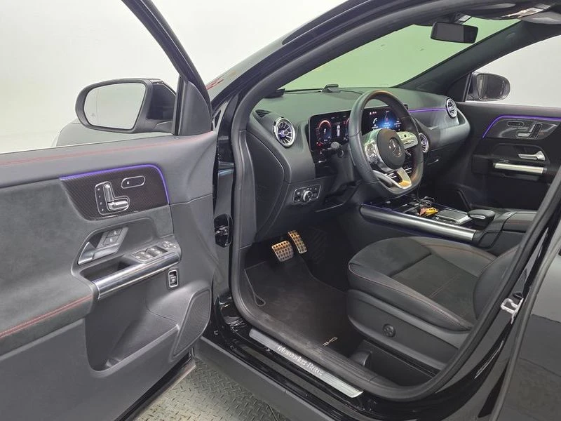 Mercedes-Benz GLA GLA250 4MATIC| 224к.с.| ВКЛ.ТЕХНОТЕСТ, снимка 9 - Автомобили и джипове - 55172378