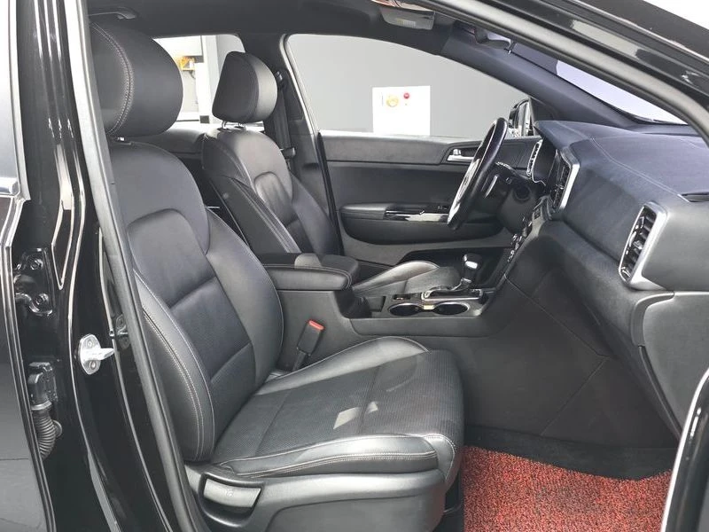 Kia Sportage Diesel 2.0 2WD| 184к.с., снимка 11 - Автомобили и джипове - 55950577