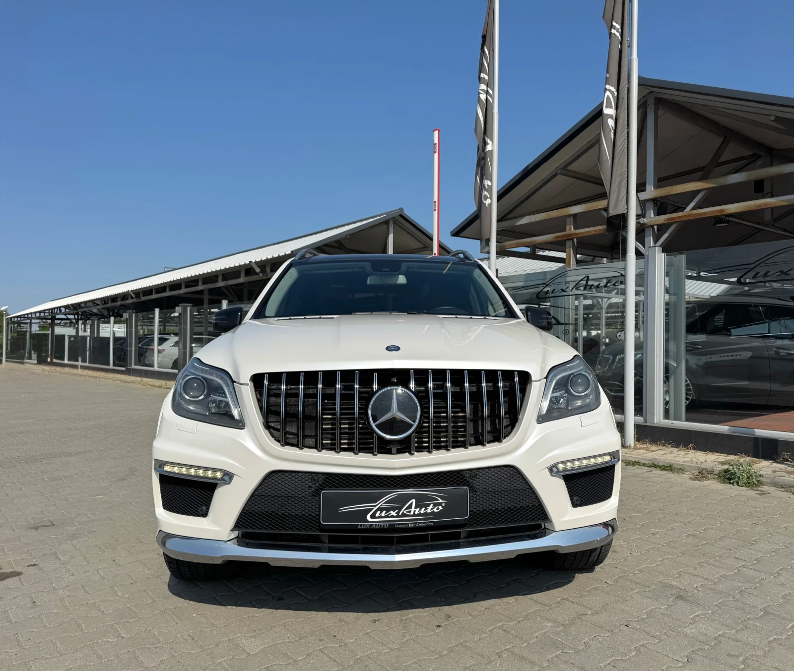 Mercedes-Benz GL 350 CDI#4MATIC#AMG#PANORAMA#DISTR#CAMERA#AIRMAT#7МЕСТА - изображение 5