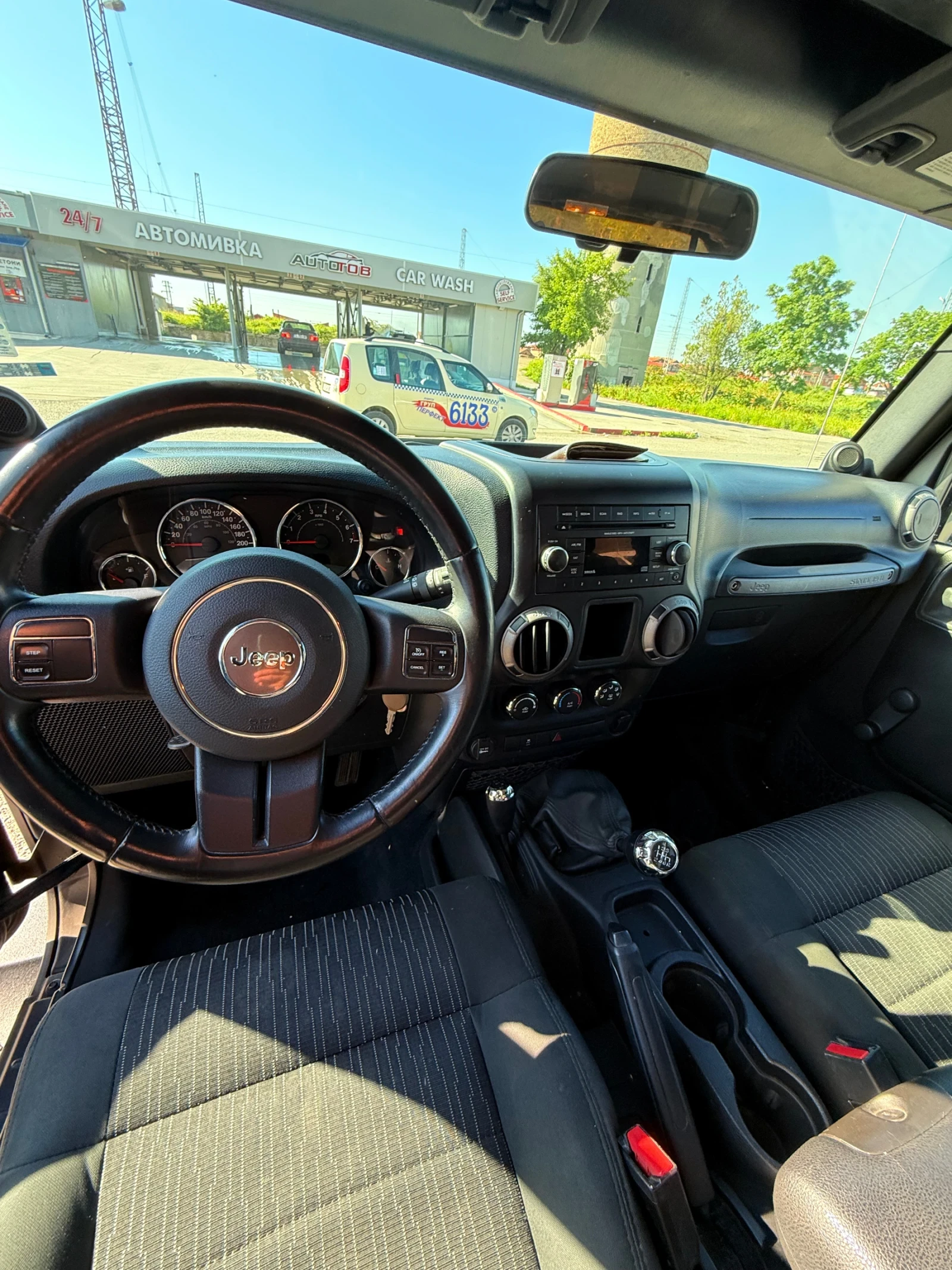 Jeep Wrangler Sport  - изображение 8