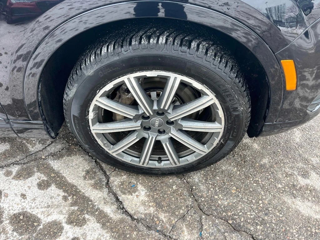 Audi Q7 Progressiv * CARFAX * 360 КАМЕРИ* ПАНОРАМА - изображение 6