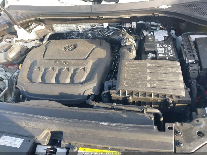 VW Tiguan 2l Volkswagen 2.0T Se/2.0T Wolfsburg Edition - изображение 10