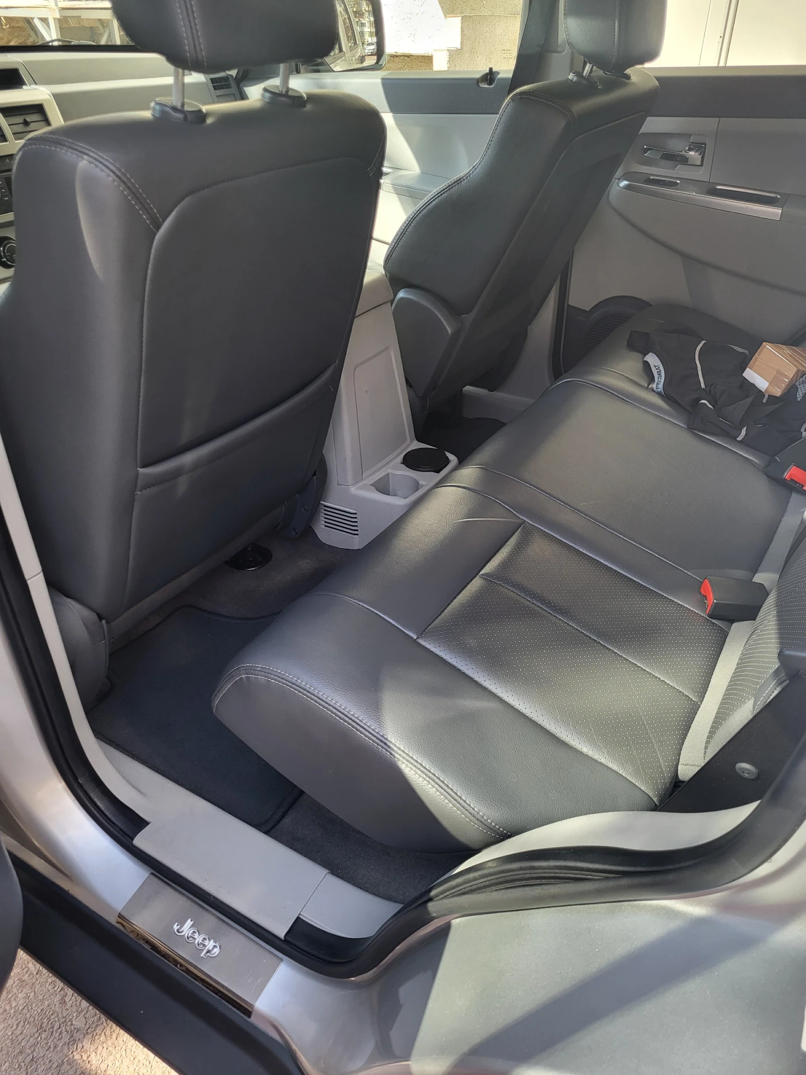 Jeep Cherokee 2.8 CDI - ТОП, снимка 7 - Автомобили и джипове - 53810617