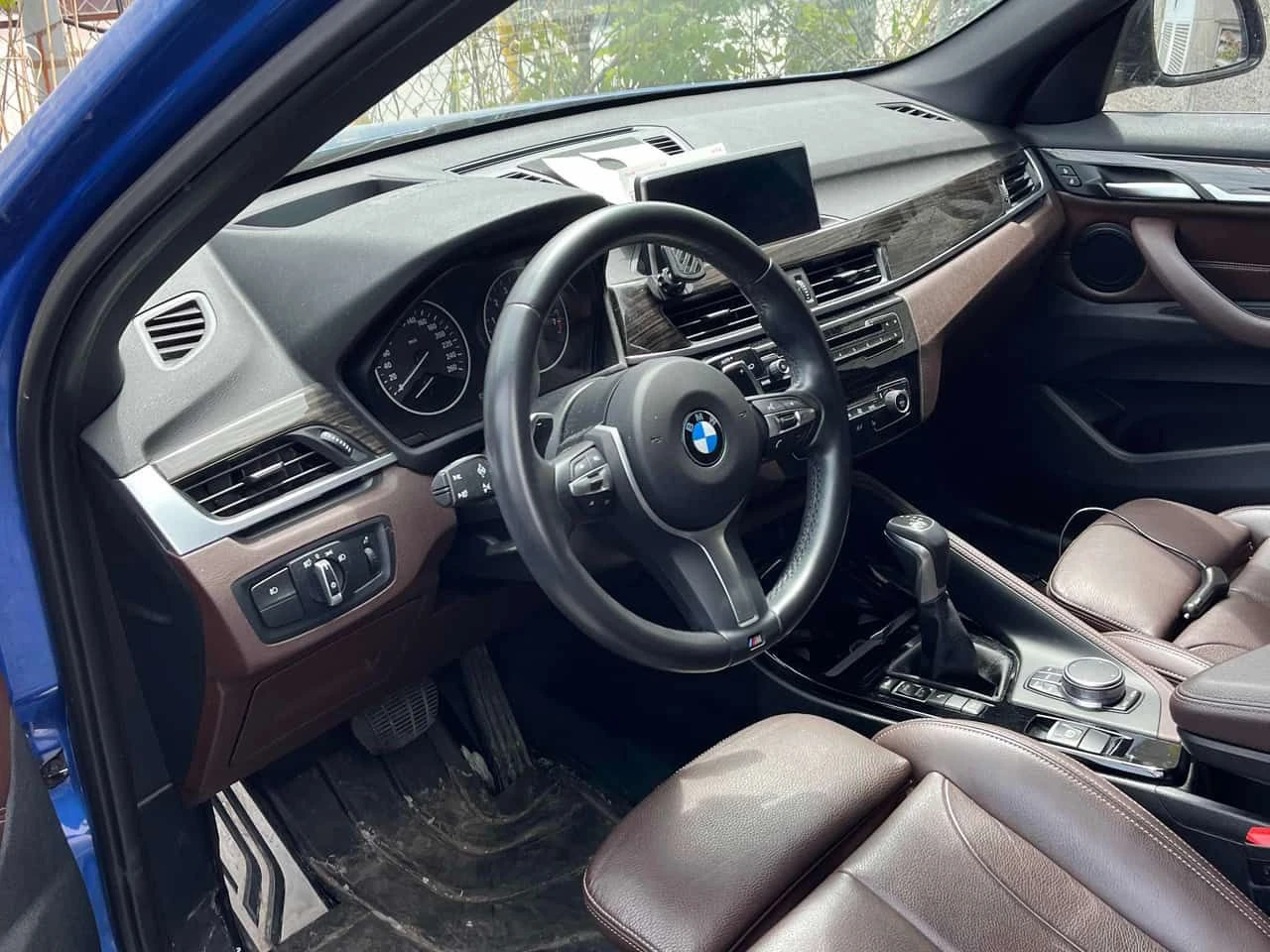 BMW X1 | M ПАКЕТ | HUD | CARFAX | ПОДГРЕВ | + ГУМИ ДЖАНТИ, снимка 5 - Автомобили и джипове - 54652737