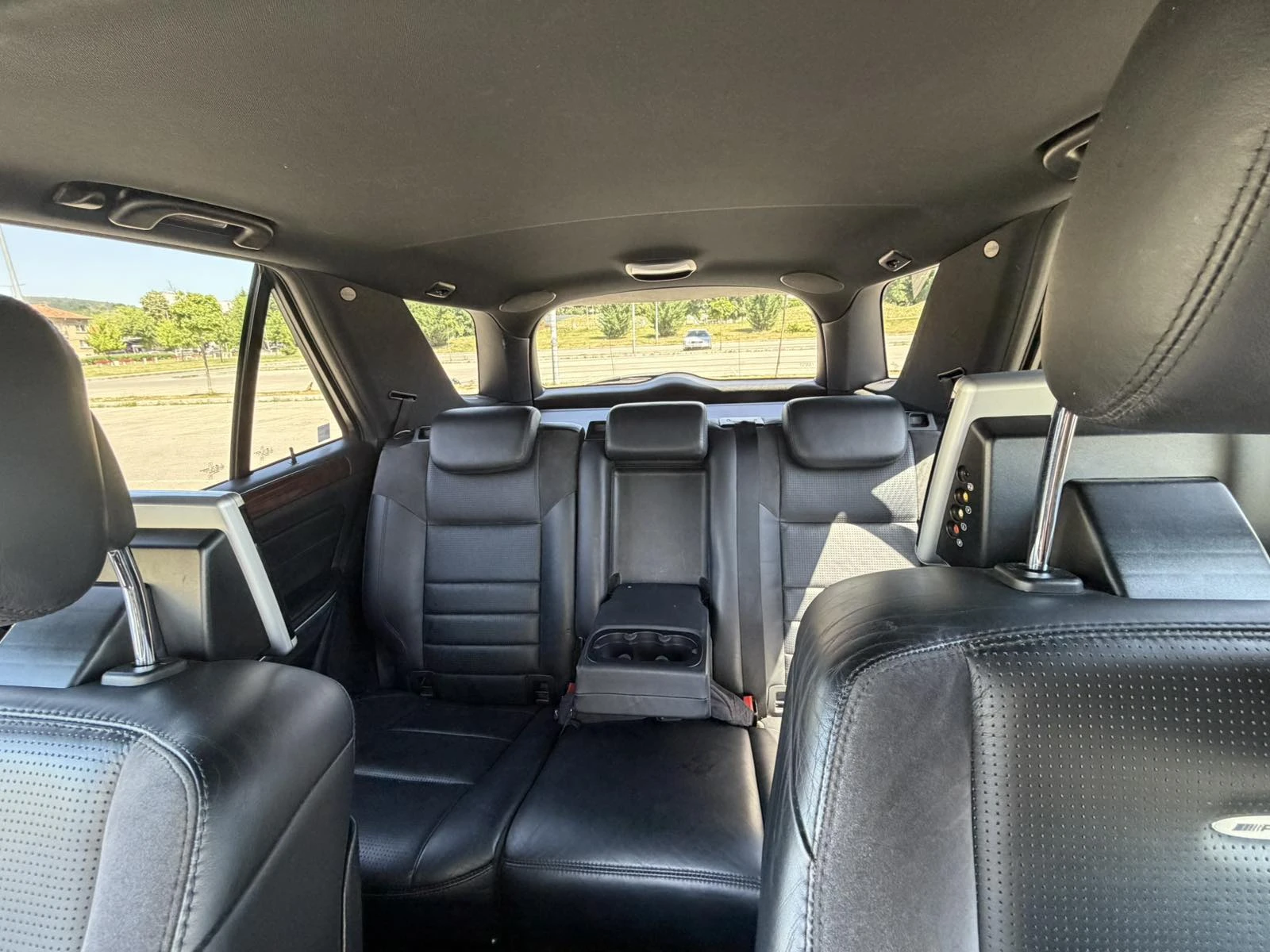 Mercedes-Benz ML 63 AMG, снимка 10 - Автомобили и джипове - 55085766