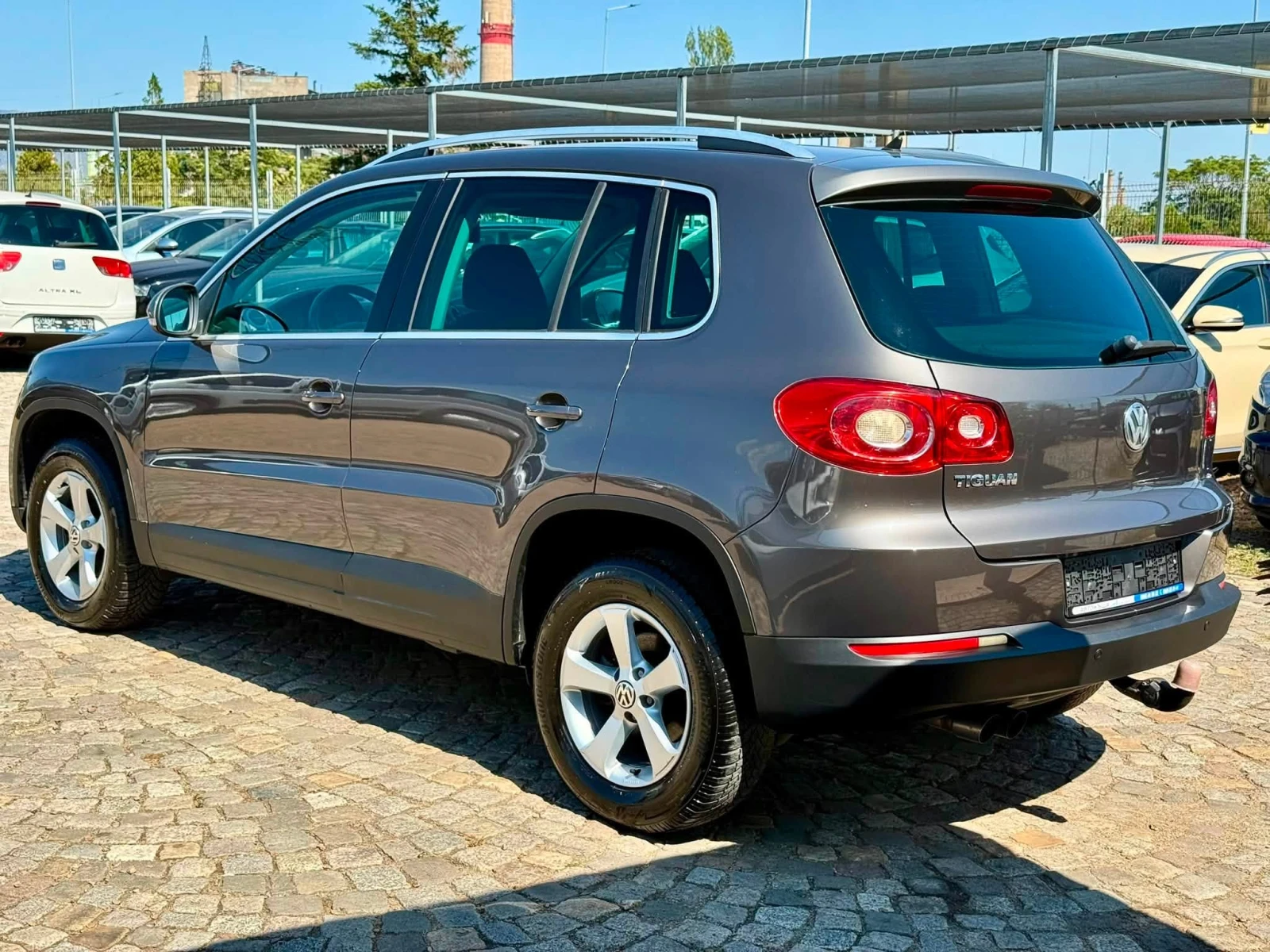VW Tiguan 2.0 4x4 6-скорости, снимка 3 - Автомобили и джипове - 55888417