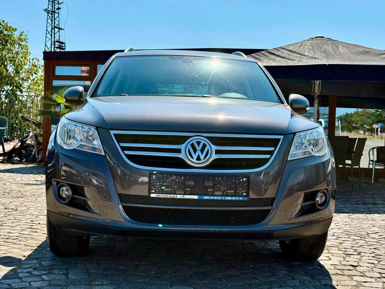 VW Tiguan 2.0 4x4 6-скорости, снимка 8 - Автомобили и джипове - 55888417