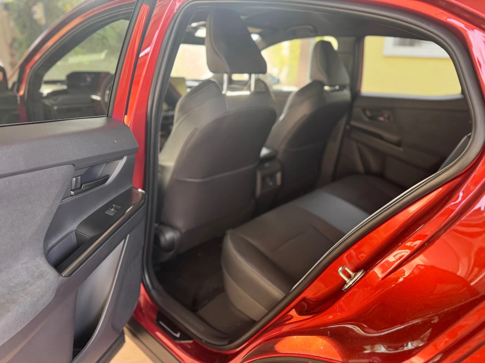 Toyota C-HR, снимка 9 - Автомобили и джипове - 56686830