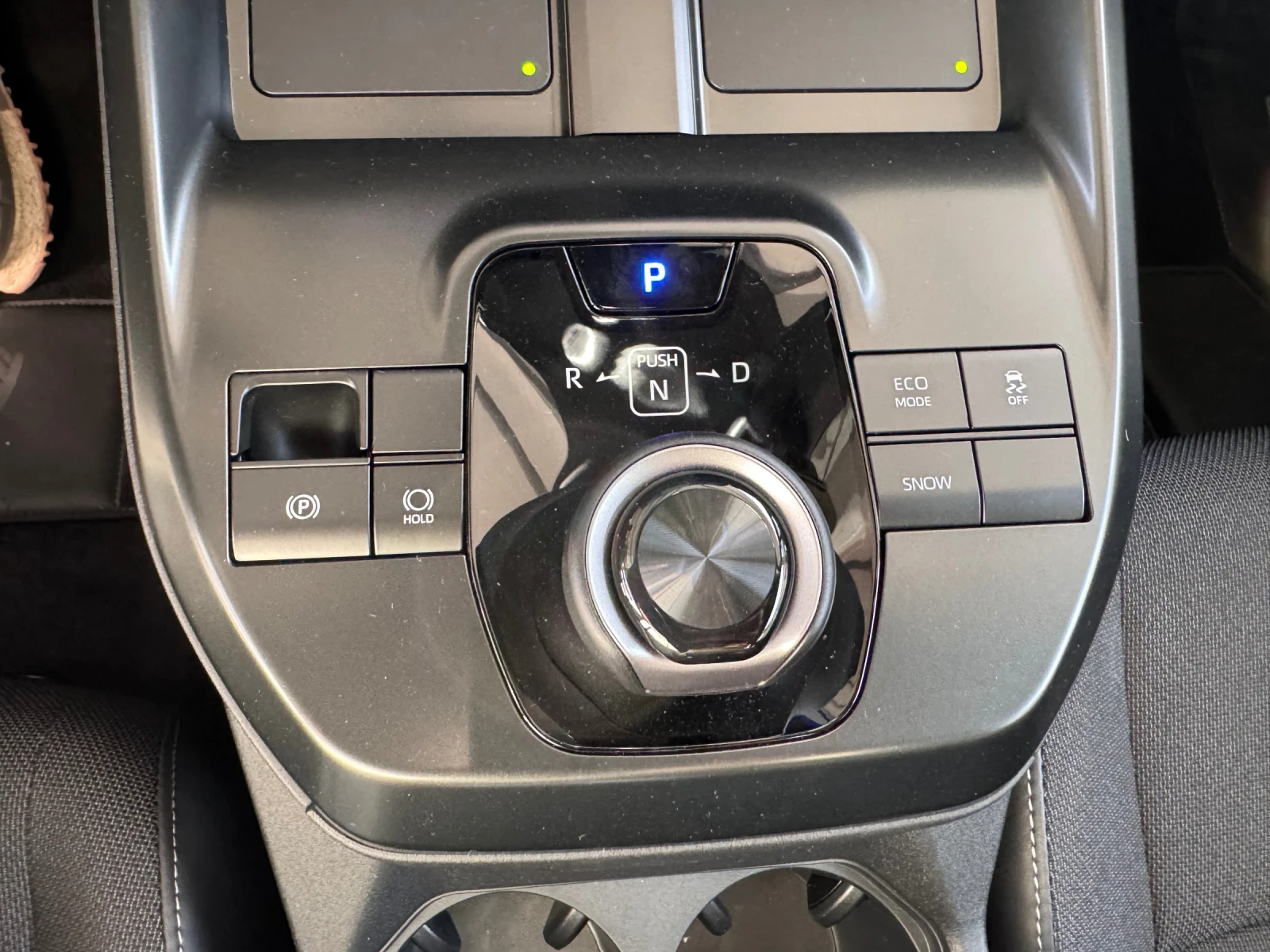 Toyota C-HR, снимка 13 - Автомобили и джипове - 56686830