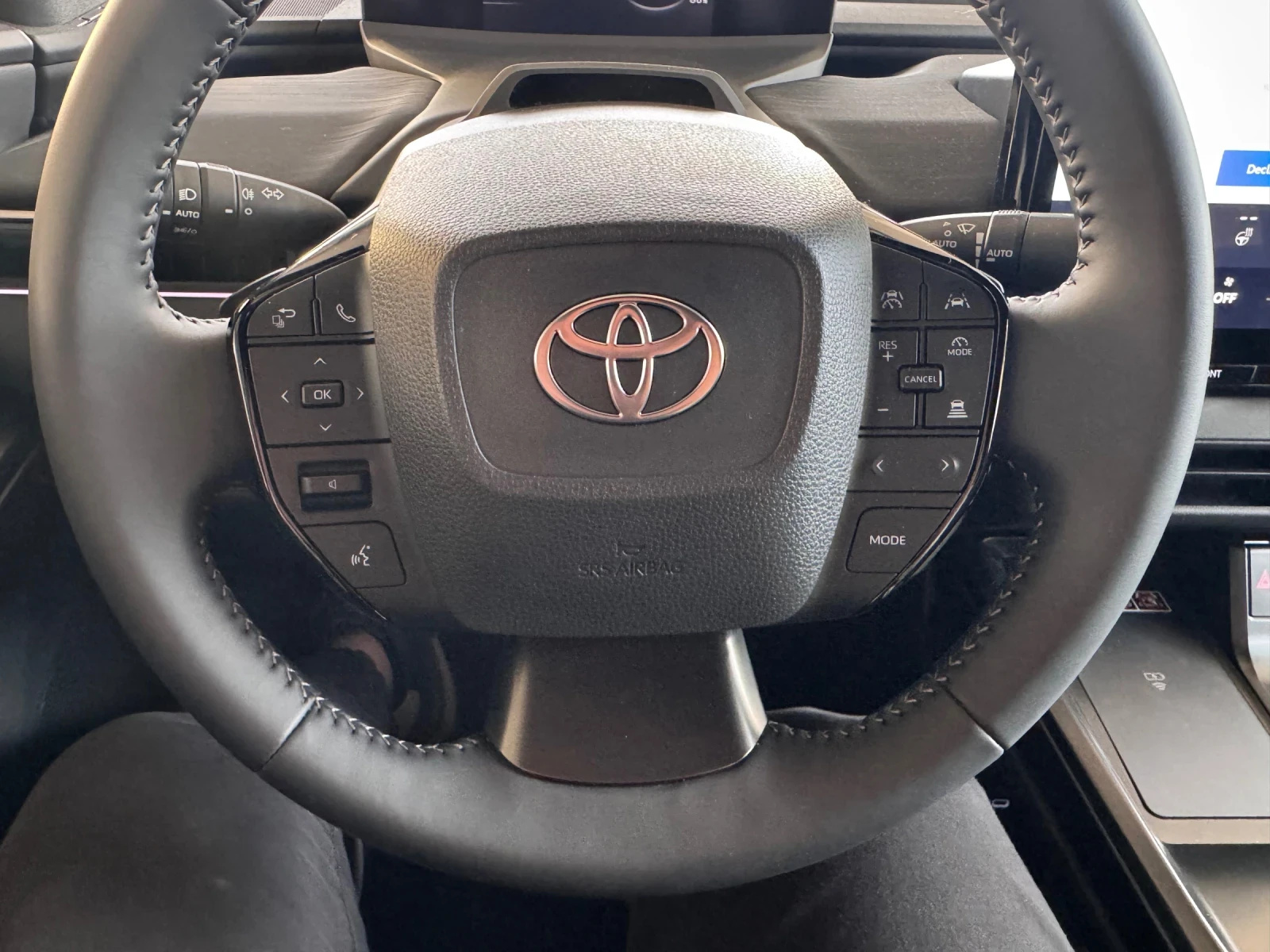 Toyota C-HR, снимка 11 - Автомобили и джипове - 56686830