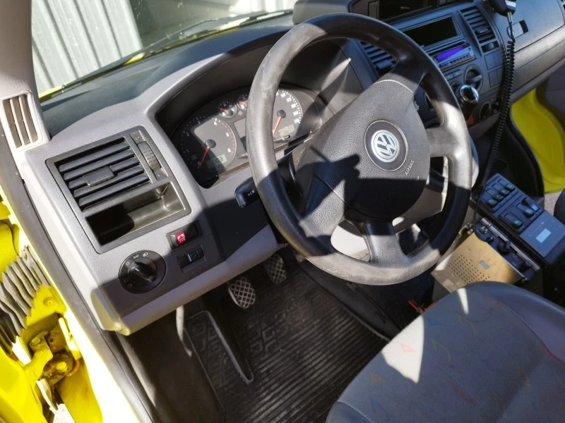 VW Transporter 2.5TDI 4MOTION, снимка 12 - Бусове и автобуси - 47605351