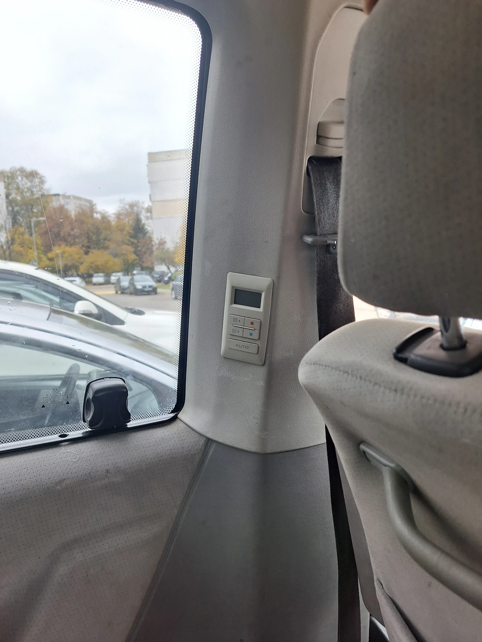 VW Caravelle  - изображение 8