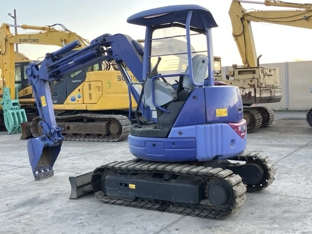 Багер Komatsu PC28UU / ПЕРФЕКТЕН ТЕХНИЧЕСКИ / ОЧАКВАН ВНОС, снимка 4 - Индустриална техника - 55957574