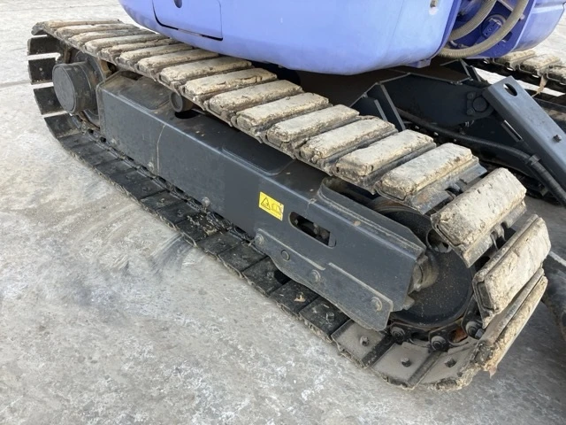 Багер Komatsu PC28UU / ПЕРФЕКТЕН ТЕХНИЧЕСКИ / ОЧАКВАН ВНОС, снимка 6 - Индустриална техника - 55957574