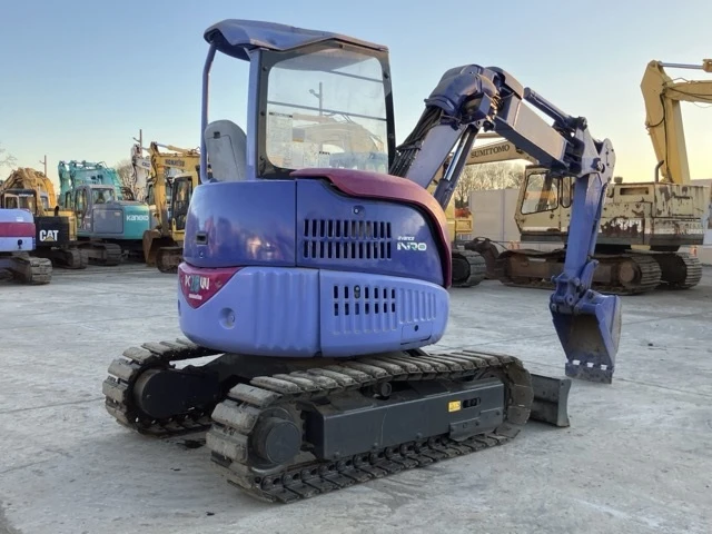 Багер Komatsu PC28UU / ПЕРФЕКТЕН ТЕХНИЧЕСКИ / ОЧАКВАН ВНОС, снимка 3 - Индустриална техника - 55957574