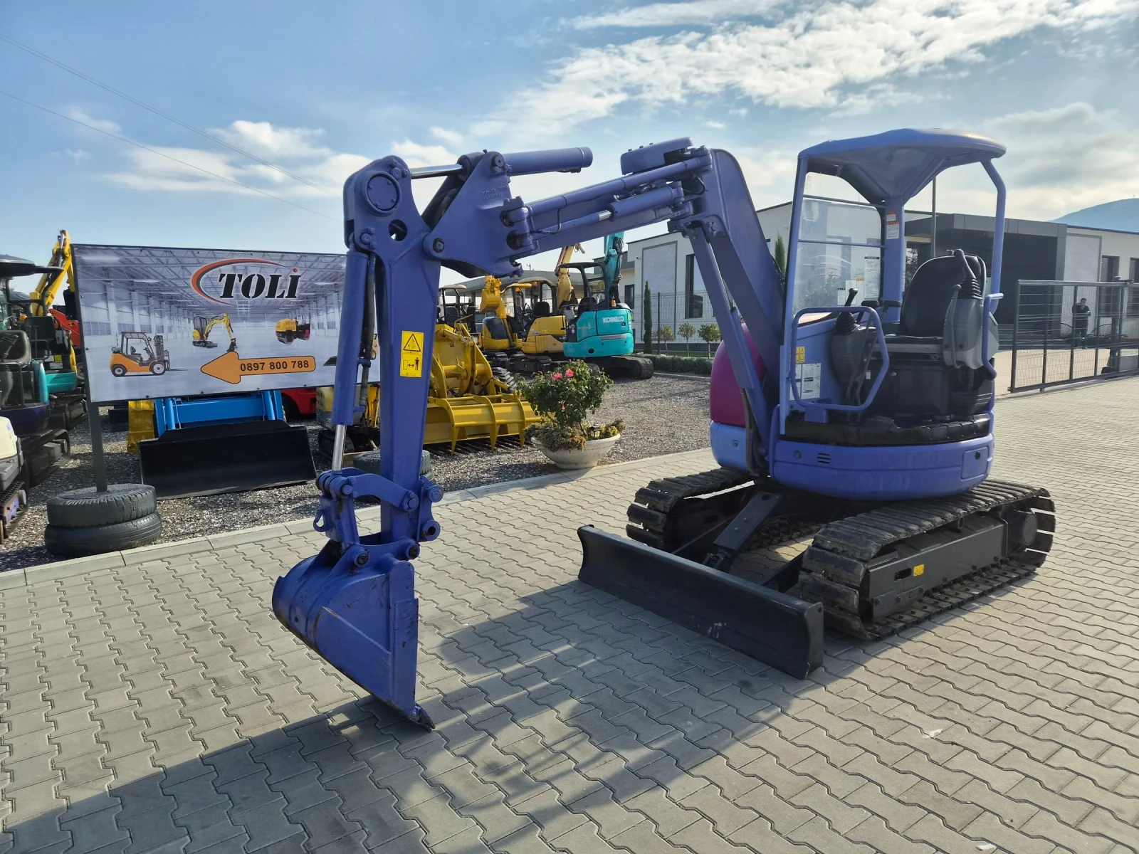Багер Komatsu PC28UU / ПЕРФЕКТЕН ТЕХНИЧЕСКИ / НАЛИЧЕН !