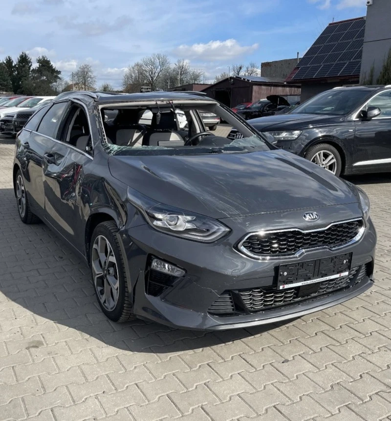 Kia Ceed 1.4 Turbo GDI, снимка 1 - Автомобили и джипове - 45210676