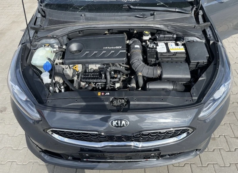 Kia Ceed 1.4 Turbo GDI, снимка 2 - Автомобили и джипове - 45210676