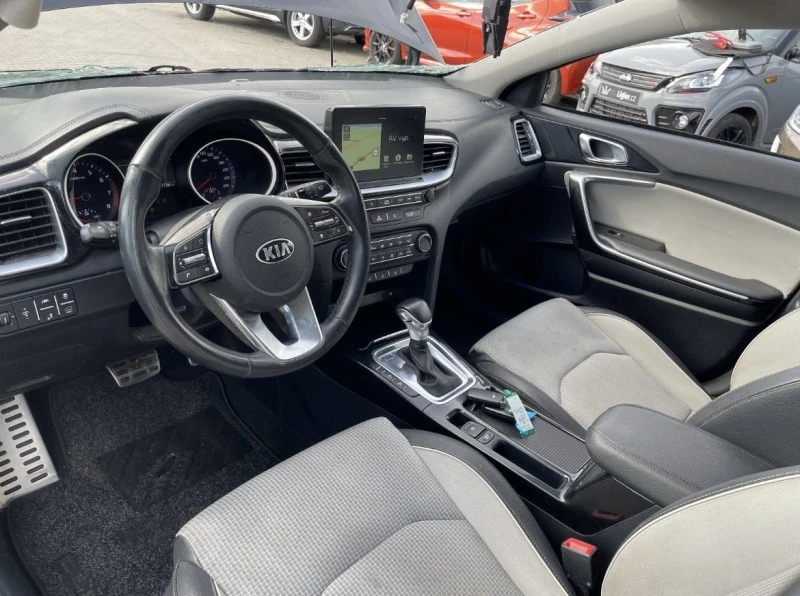 Kia Ceed 1.4 Turbo GDI, снимка 7 - Автомобили и джипове - 45210676