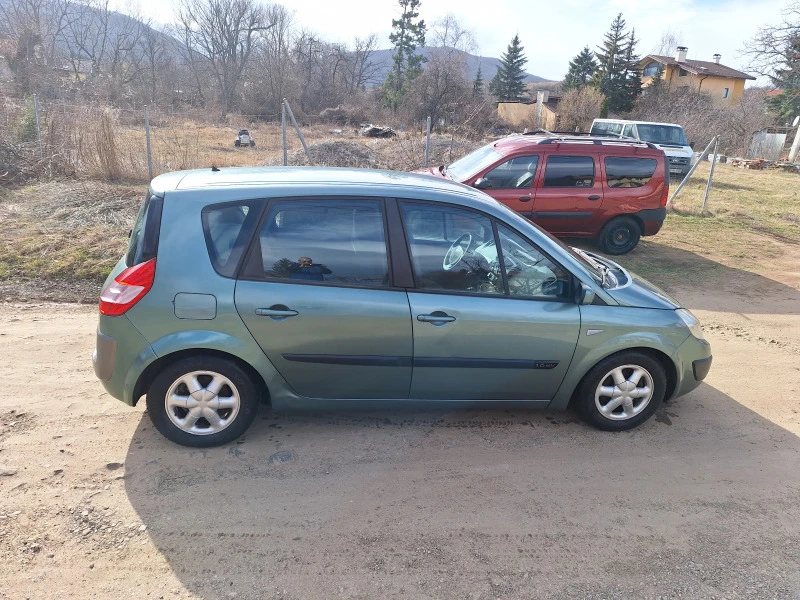 Renault Scenic 1.6 I / 16 v, снимка 8 - Автомобили и джипове - 46144292