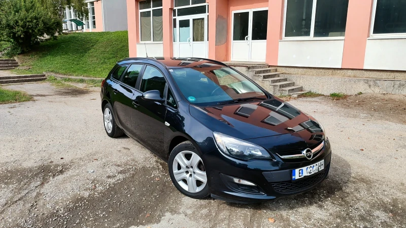 Opel Astra CDTI FACELIFT, снимка 3 - Автомобили и джипове - 47585463