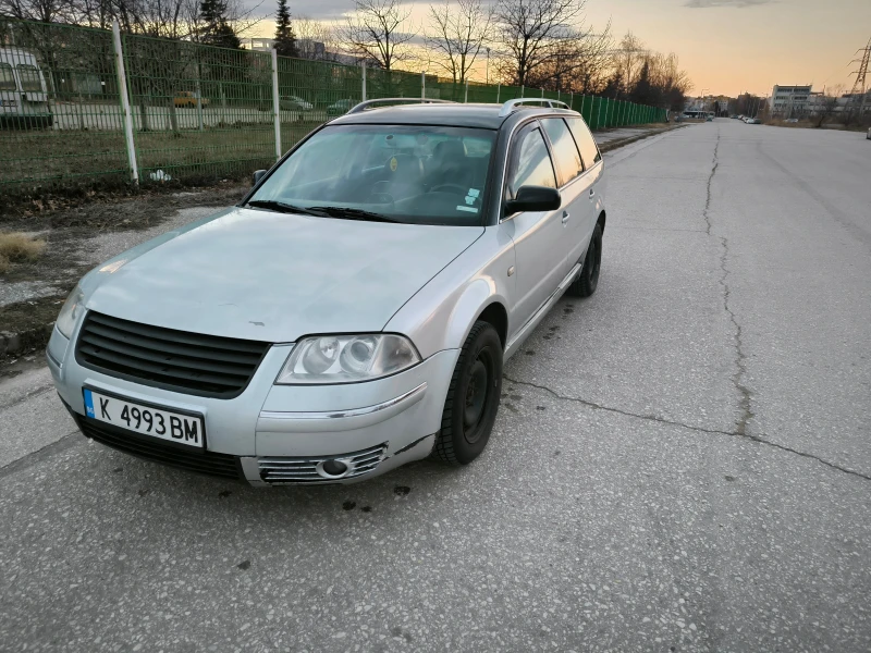 VW Passat 1.8T, снимка 12 - Автомобили и джипове - 48549807