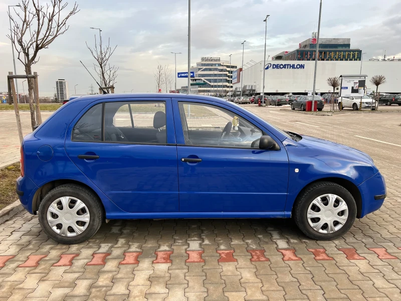 Skoda Fabia 1.2 MPI, снимка 4 - Автомобили и джипове - 48821540