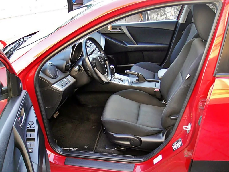 Mazda 3 2.0 ГЕРМАНИЯ, снимка 9 - Автомобили и джипове - 49200764