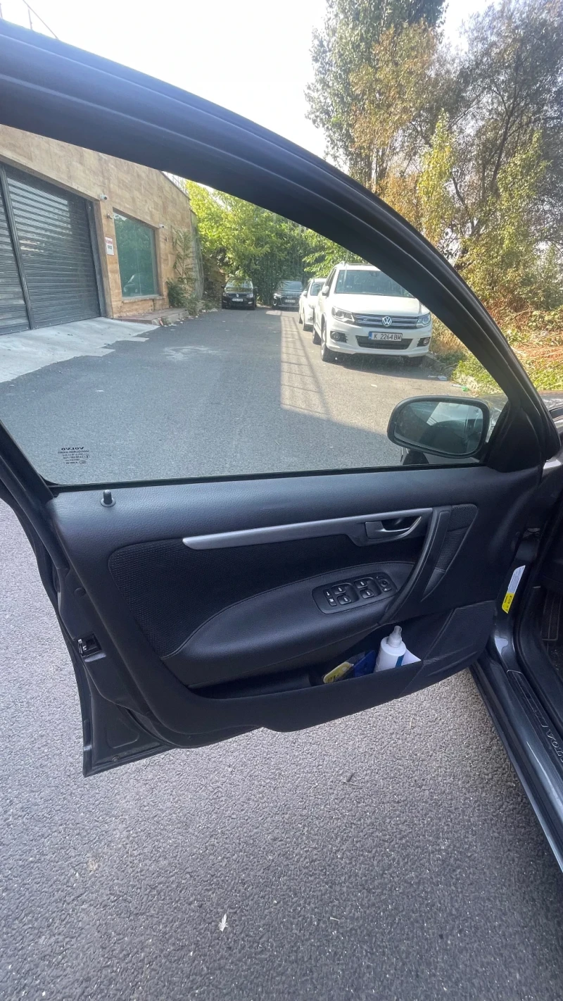 Volvo V70 ГАЗ LPG, снимка 9 - Автомобили и джипове - 51441921