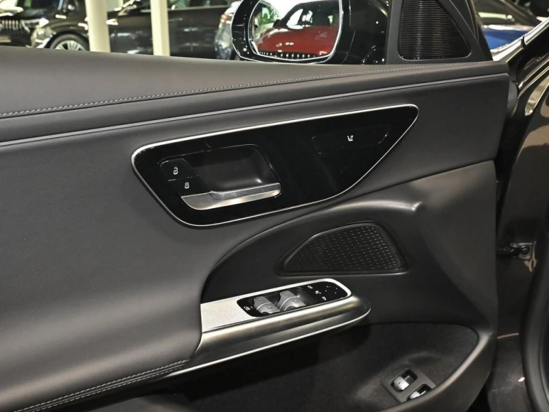 Mercedes-Benz E 300 e/AMG/PLUG-IN/CAMERA/LED/DISTRONIC/, снимка 6 - Автомобили и джипове - 51624906