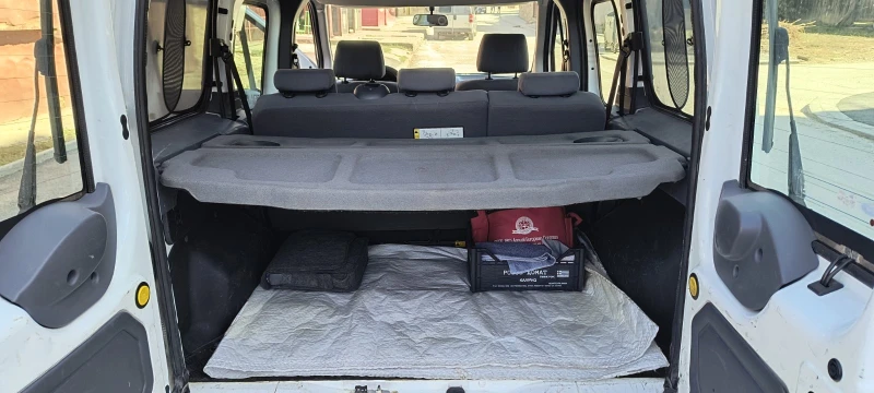 Ford Tourneo Connect, снимка 13 - Автомобили и джипове - 51908839