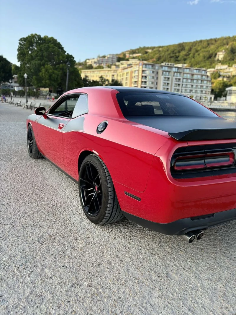 Dodge Challenger, снимка 4 - Автомобили и джипове - 52103307