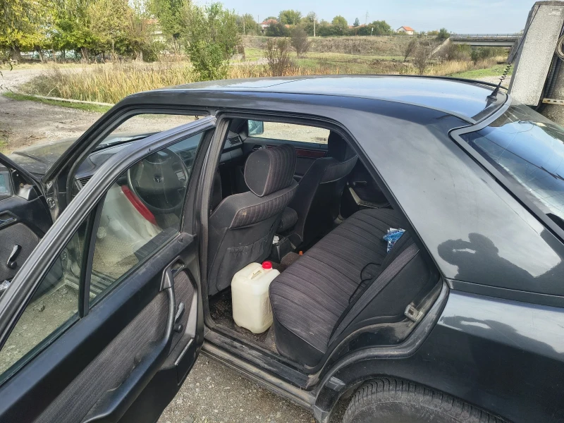 Mercedes-Benz 124 250, снимка 2 - Автомобили и джипове - 52428165