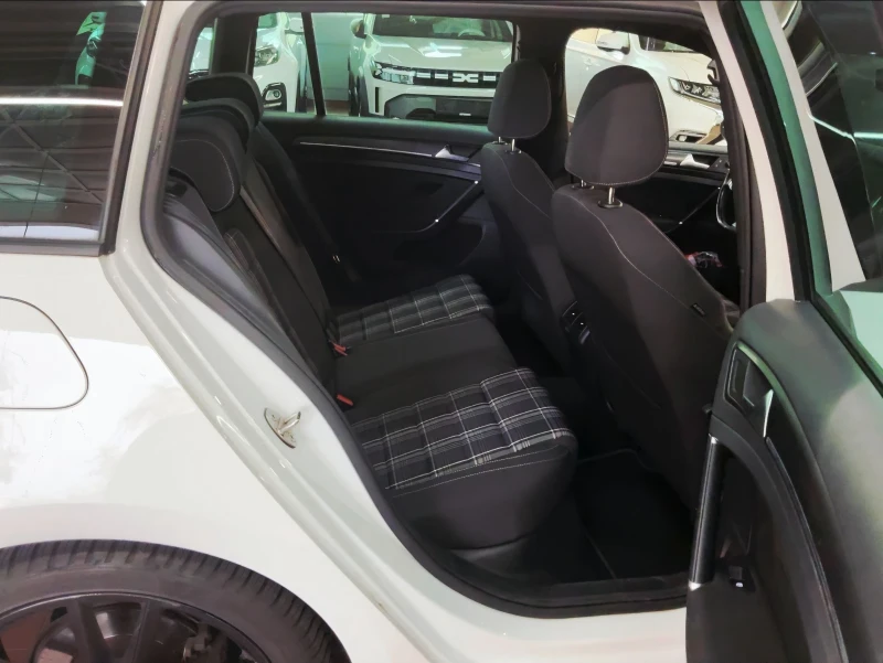 VW Golf Variant GTD | 7.5 | DIGITAL | DISTRONIC, снимка 7 - Автомобили и джипове - 52907284